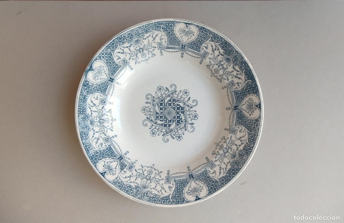 Antig&uuml;edades: Plato hondo 23 cm - Pickman - Cartuja - Sevilla