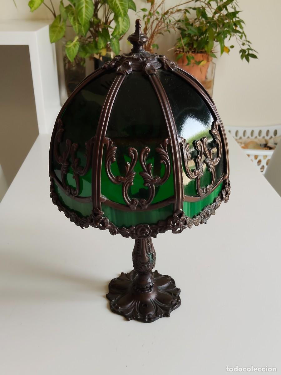 Antig&uuml;edades: L&aacute;mpara de mesa con dise&ntilde;o inspirado en Art Nouveau y Arts & Crafts