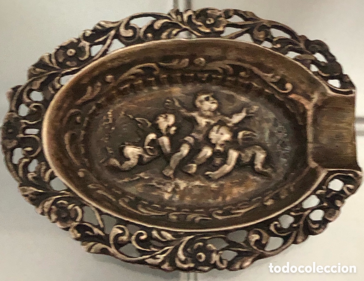 Antig&uuml;edades: Cenicero de plata estilo barroco