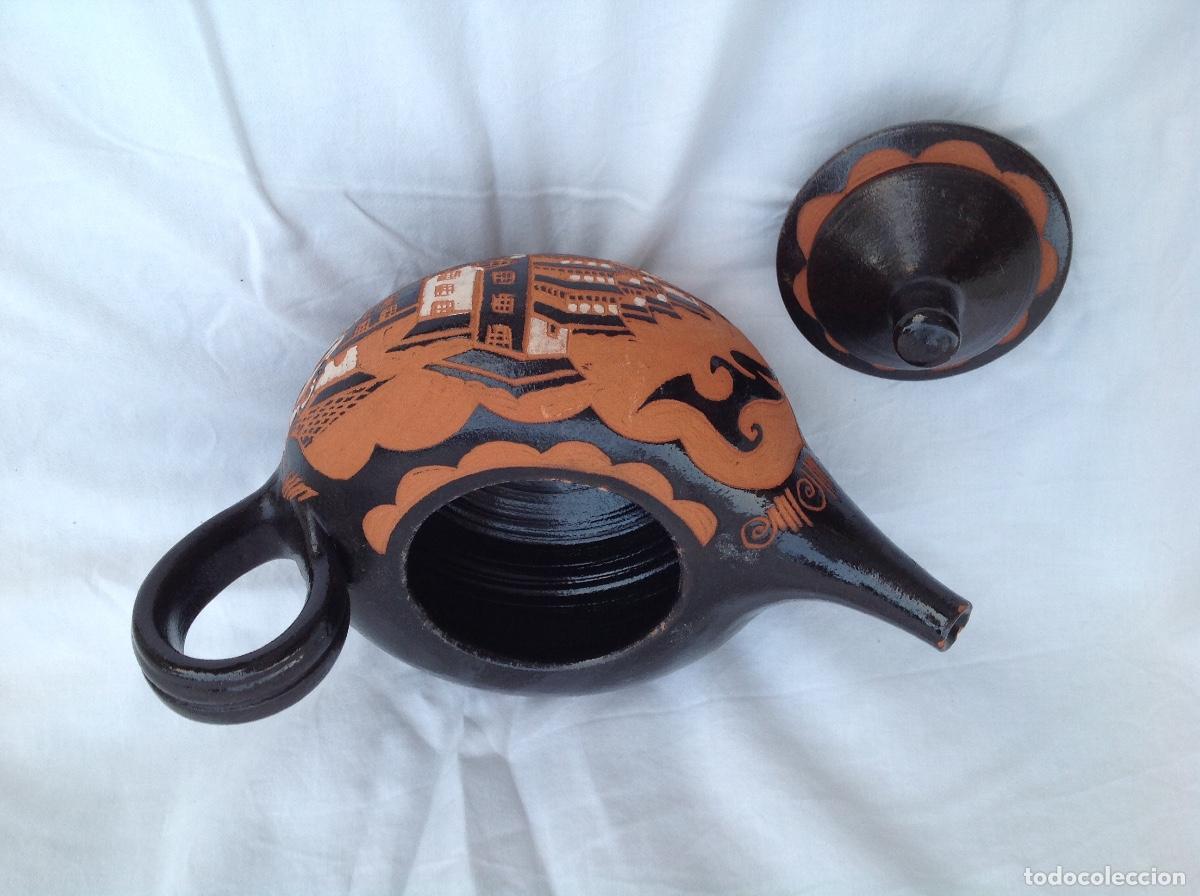 Antig&uuml;edades: Tetera de ceramica de Cuenca - Foto 2