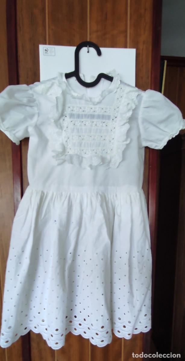 Antig&uuml;edades: PRECIOSO VESTIDO INFANTIL VINTAGE BLANCO &ndash; BORDADO INGL&Eacute;S Y ENCAJE SUIZO.
