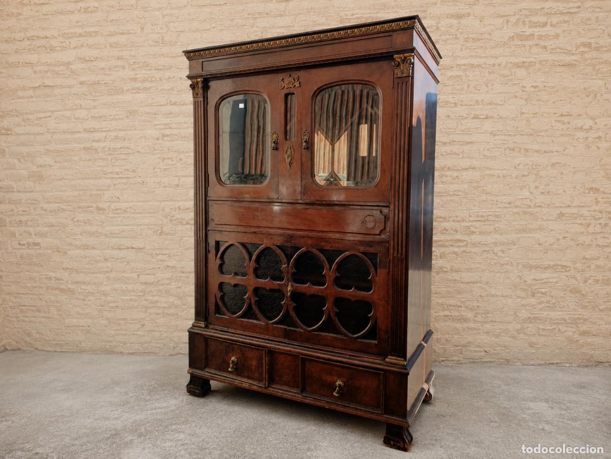 Antig&uuml;edades: Aparador Mueble Bar antiguo estilo ingl&eacute;s. Librero Despacho. Estanter&iacute;a Librer&iacute;a Vitrina antigua.
