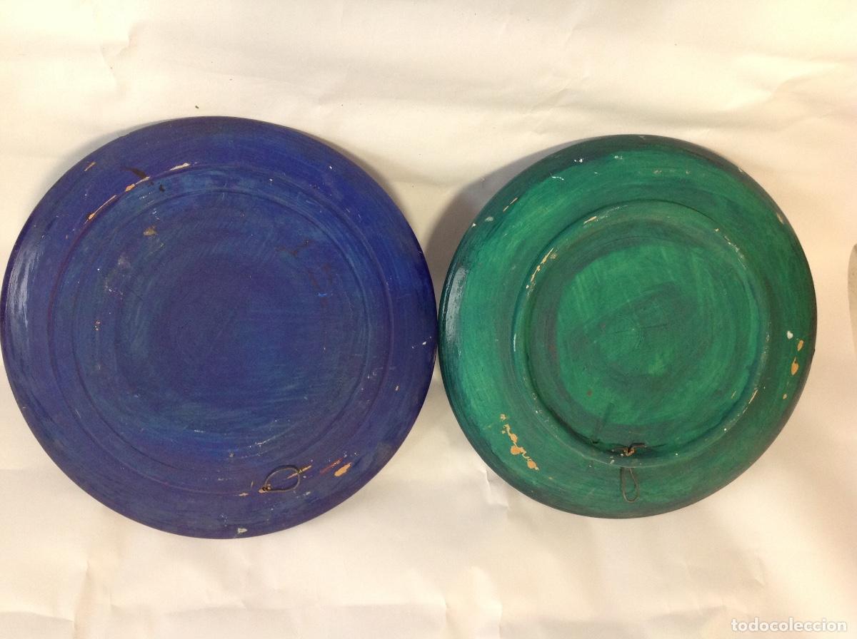 Antig&uuml;edades: Dos platos de ceramica esmaltada - Foto 2