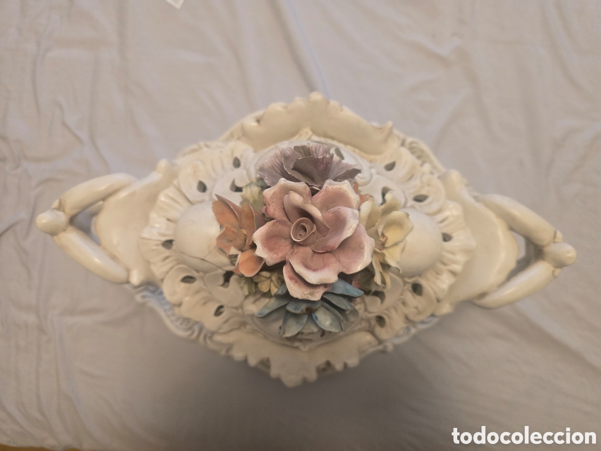 Antig&uuml;edades: Sopera Capodimonte con motivos florales - Foto 4