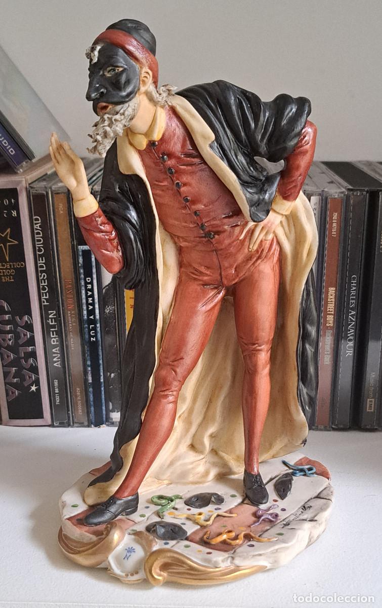 Antig&uuml;edades: PANTALONE - PERSONAJE CON M&Aacute;SCARA DE CARNAVAL - CERAMICA CAPODIMONTE - FIRMADA