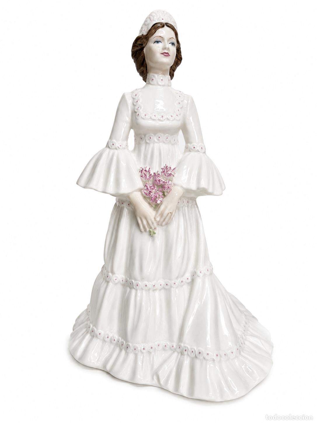 Antig&uuml;edades: La Novia - serie Ladies of Fashion - firma brit&aacute;nica Coalport - Porcelana de Hueso (fine bone china)