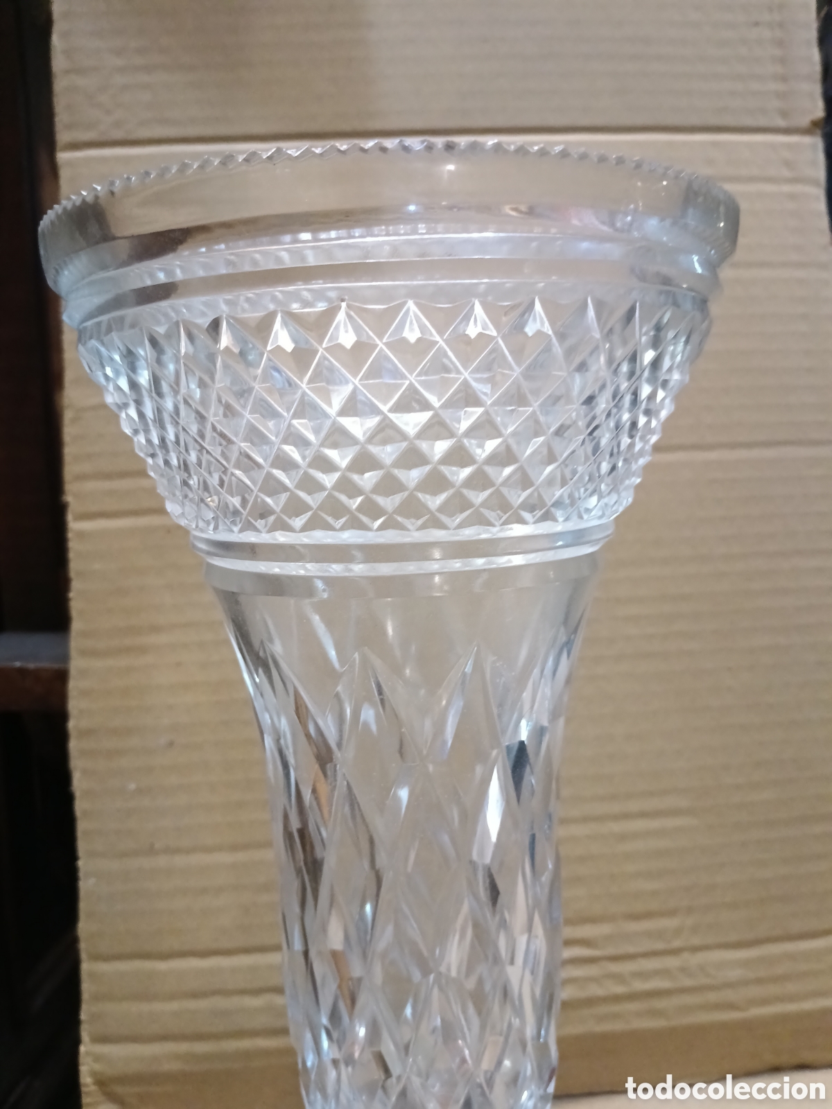 Antig&uuml;edades: Jarr&oacute;n de cristal tallado con base de plata de ley - Foto 3
