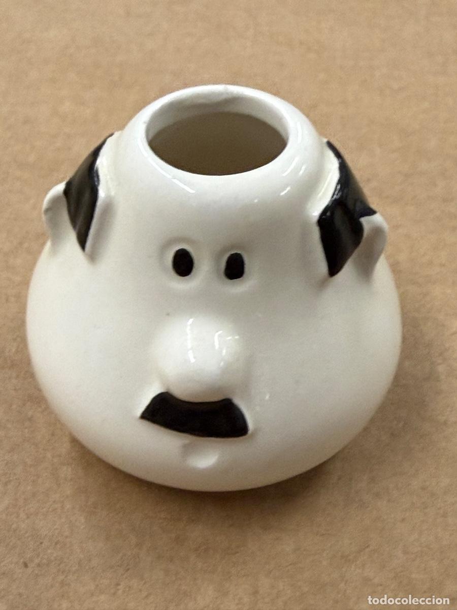 Antig&uuml;edades: Simpatico palillero de ceramica. Mide 5,50cms de altura