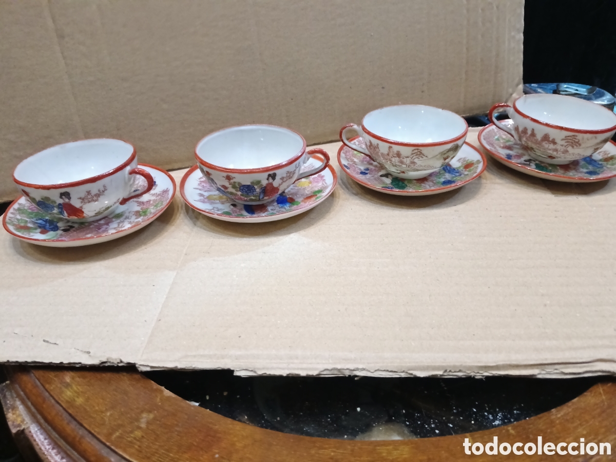 Antig&uuml;edades: 4 tazas y platos de porcelana oriental my finas