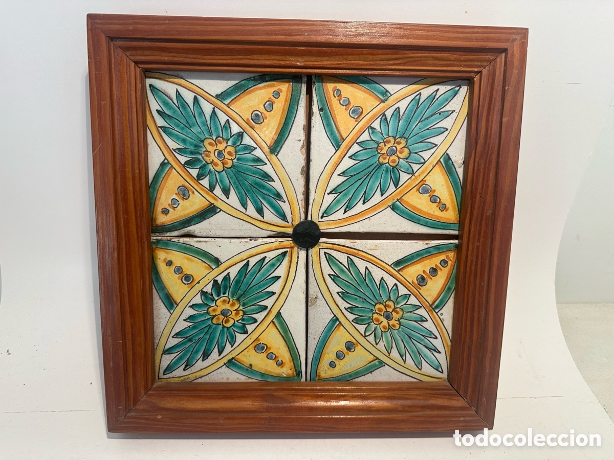 Antig&uuml;edades: PLAFON DE CUATRO AZULEJOS CATALANES. SIGLO XVIII