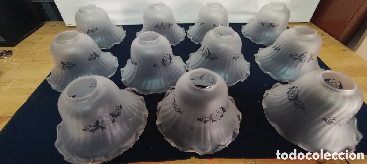 Antig&uuml;edades: Conjunto 11 tulipas cristal labrado