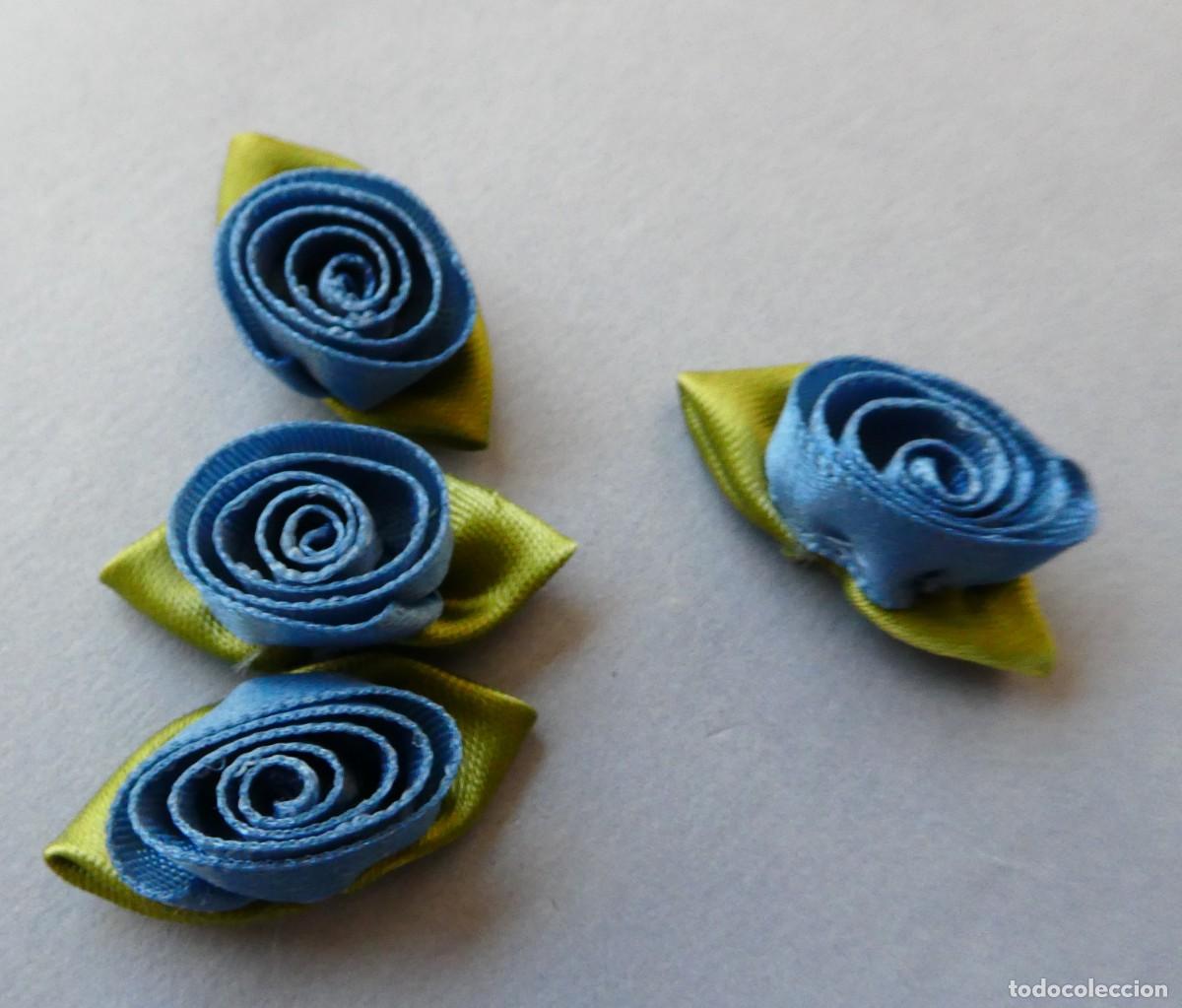 Antig&uuml;edades: CUATRO ANTIGUOS APLIQUES DE FLORES DE TELA PARA ROPA NI&Ntilde;A MEDIADOS.SXX