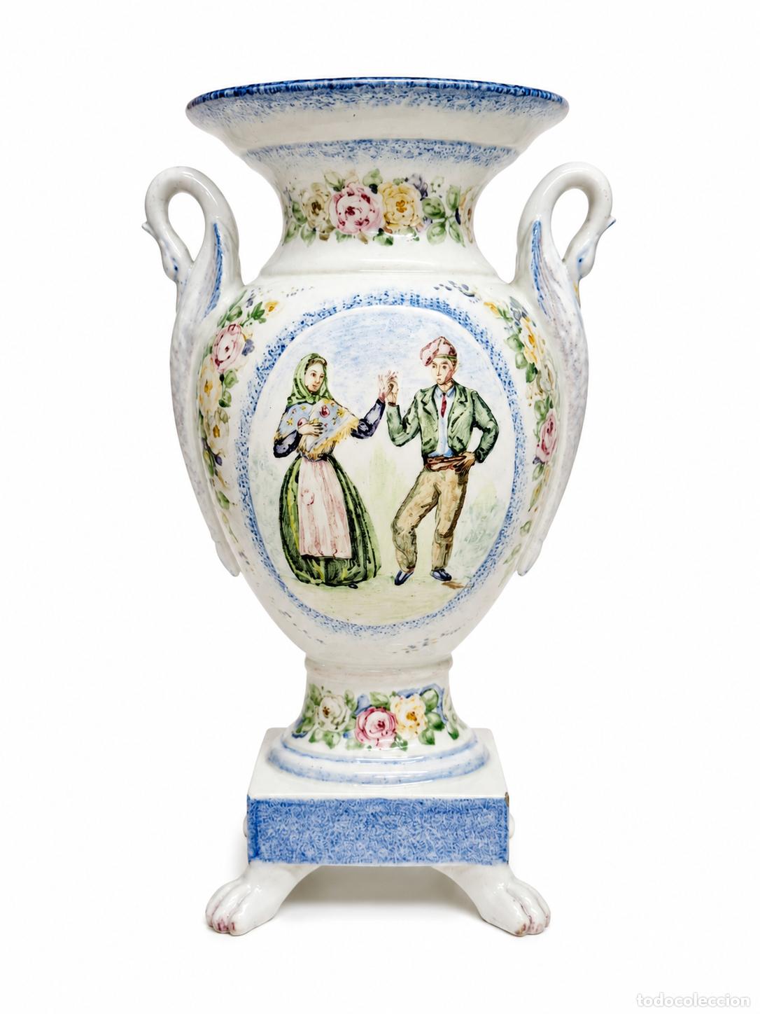 Antig&uuml;edades: Jarr&oacute;n de Porcelana - Firmado por J. Casas Sargatal , 1902-1963 - Forn Rosau, Olot - 1949