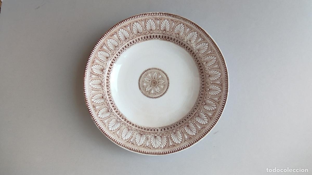 Antig&uuml;edades: Plato hondo 23 cm - Pickman - Cartuja - Sevilla