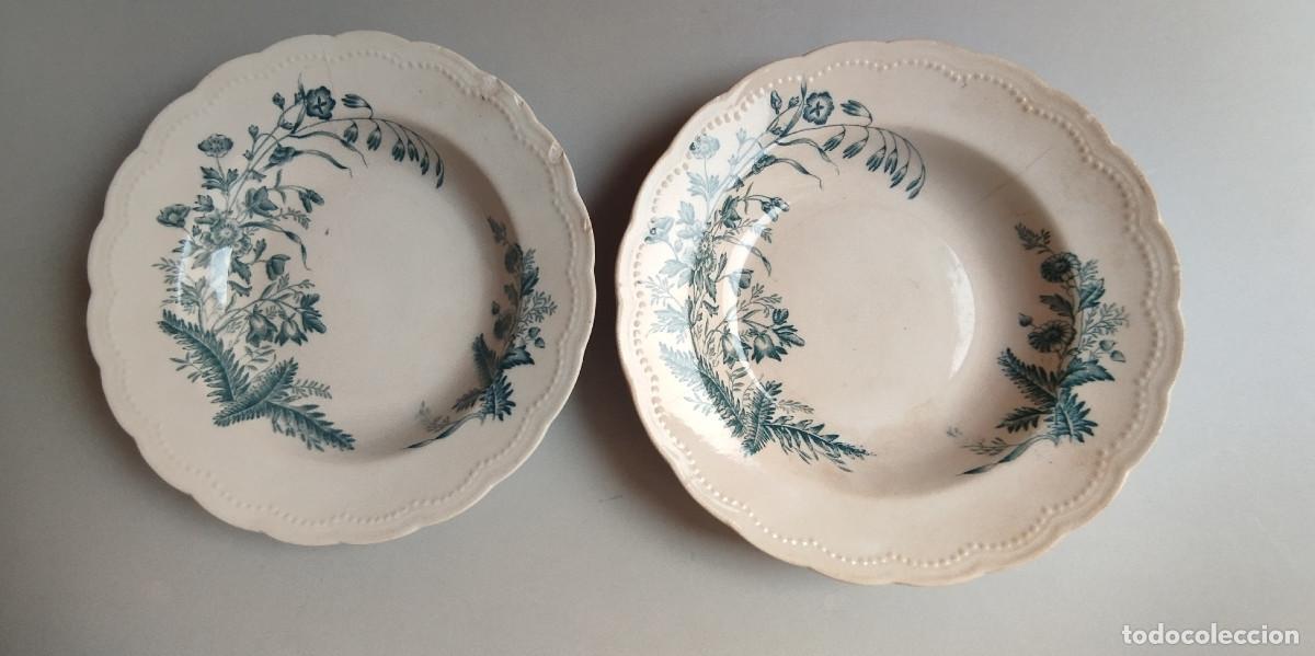Antig&uuml;edades: Pareja de platos hondos de 21 cm - Mod. Campanula - San Juan de Aznalfarache