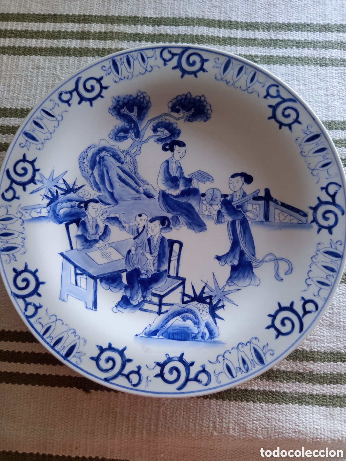 Antig&uuml;edades: Plato ornamental porcelana china