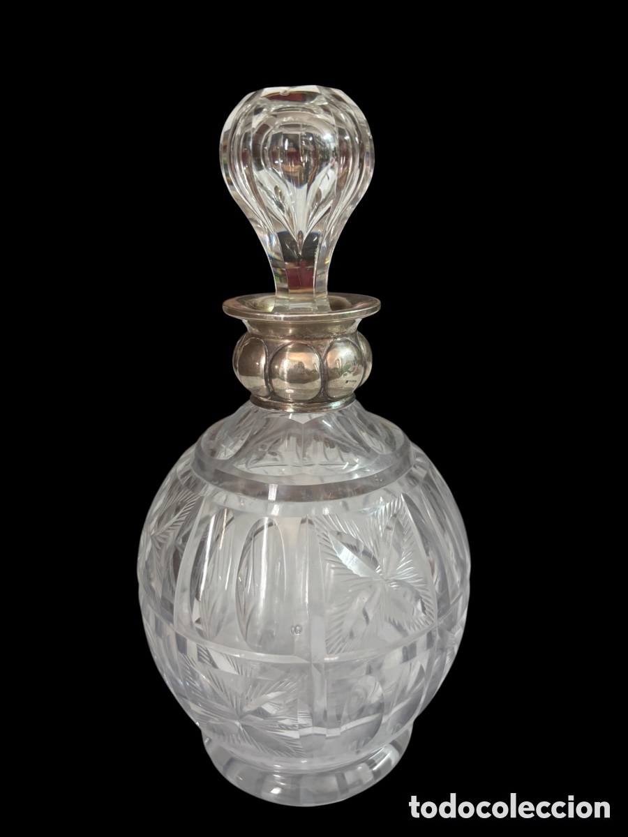 Antig&uuml;edades: Licorera antigua. Cristal y Plata.
