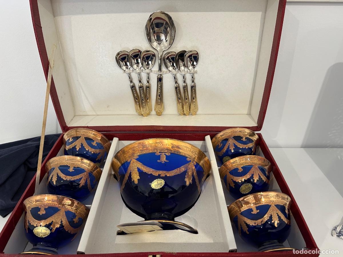 Antig&uuml;edades: Juego de macedonia Murano Alfa Omega Italia, cristal azul cobalto y oro 24K, completo con estuche