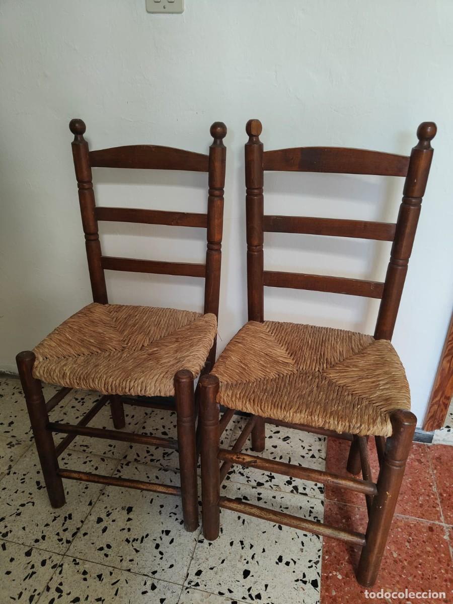Antig&uuml;edades: Conjunto 5 sillas andaluzas madera y yute