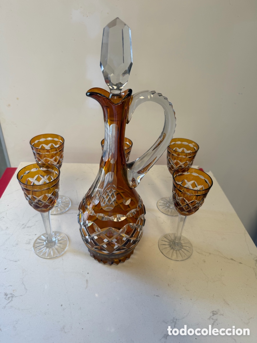 Antig&uuml;edades: Licorera de cristal tallado &aacute;mbar - Foto 1