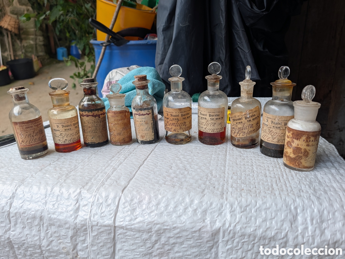 Antig&uuml;edades: Lote 10 Frascos Farmacia Antigua Vigo Tintura Belladona Estrofanto Condurango Esencia Rosas