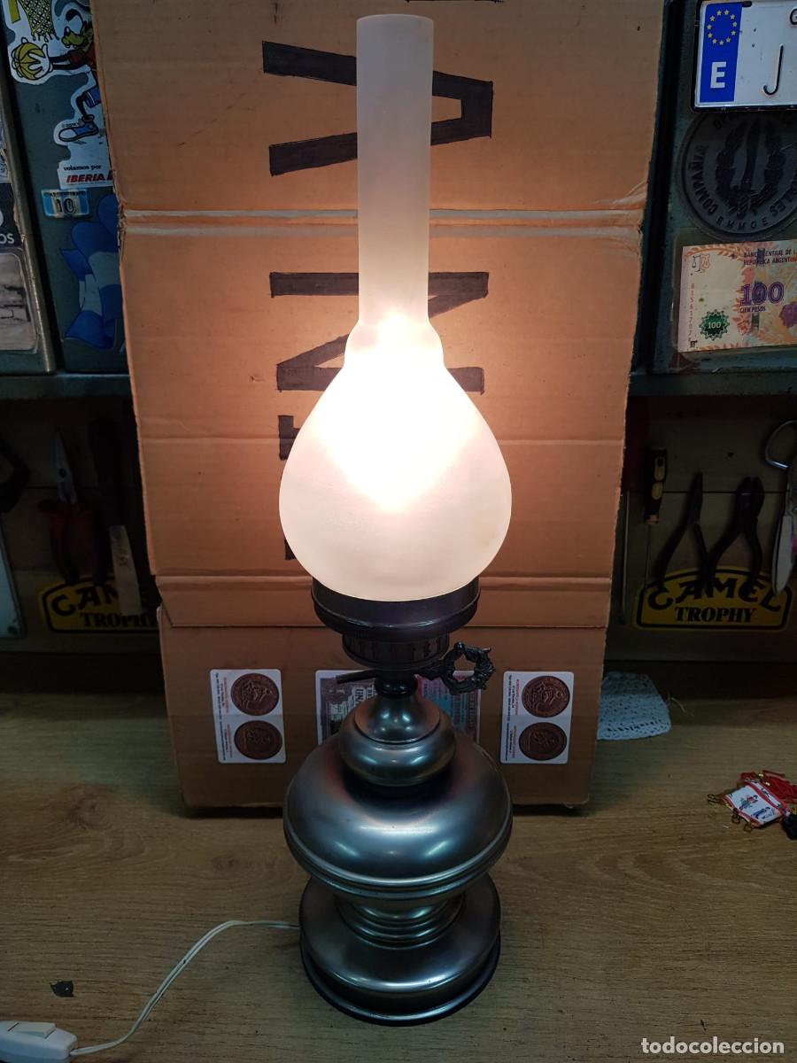 Antig&uuml;edades: ANTIGUA LAMPARA-ALTO 54 CM