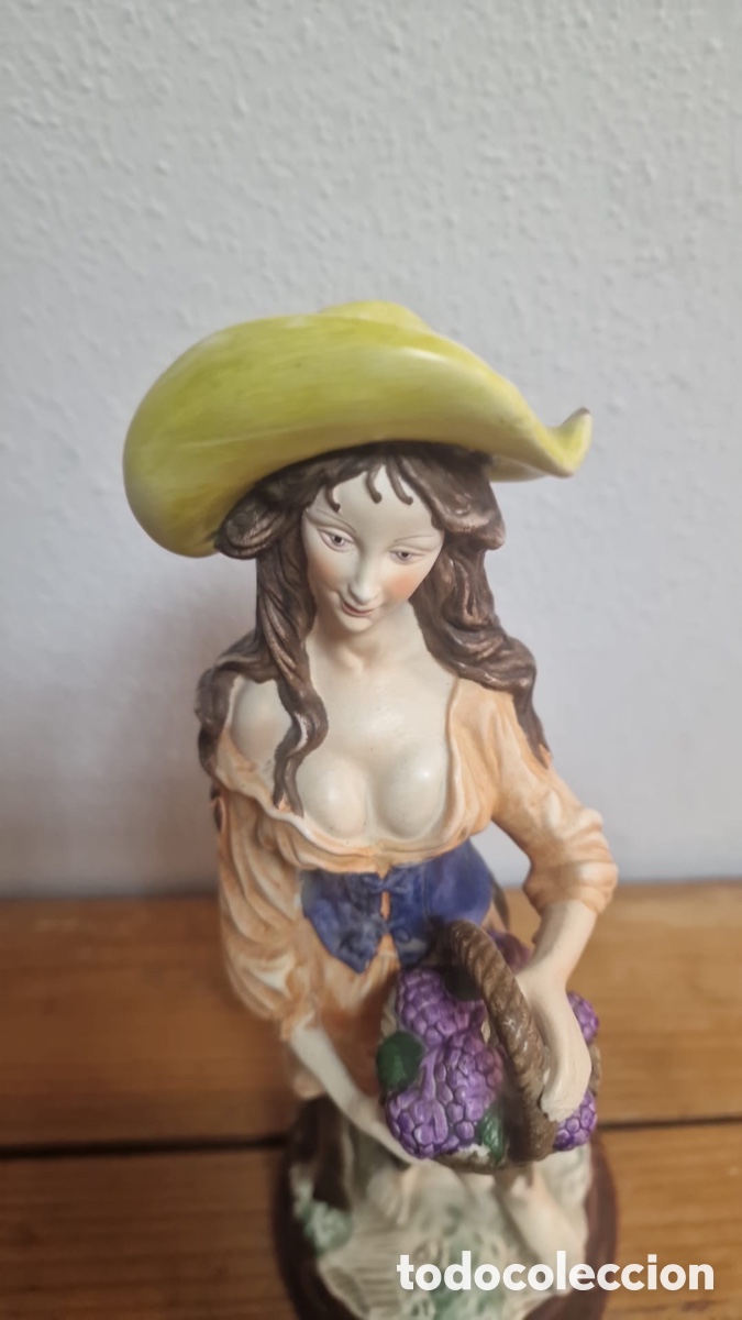 Antig&uuml;edades: Figura decorativa mujer con cesta - Foto 5