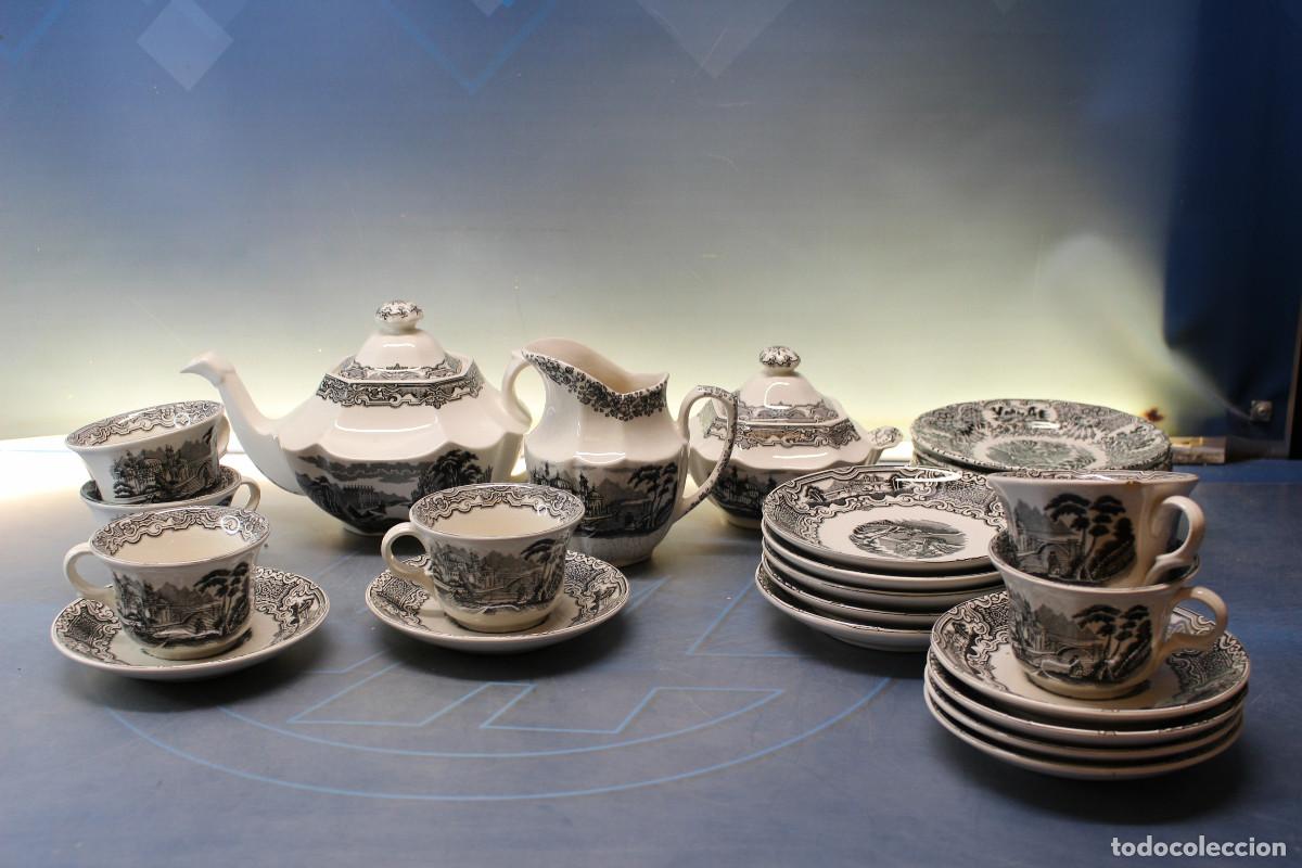 Antig&uuml;edades: Juego de caf&eacute; o t&eacute; Cartuja de Sevilla Pickman serie &rdquo;Vistas&rdquo;.