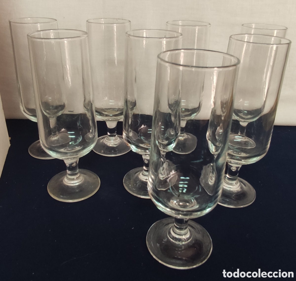 Antig&uuml;edades: Juego 8 copas de cava - Foto 1