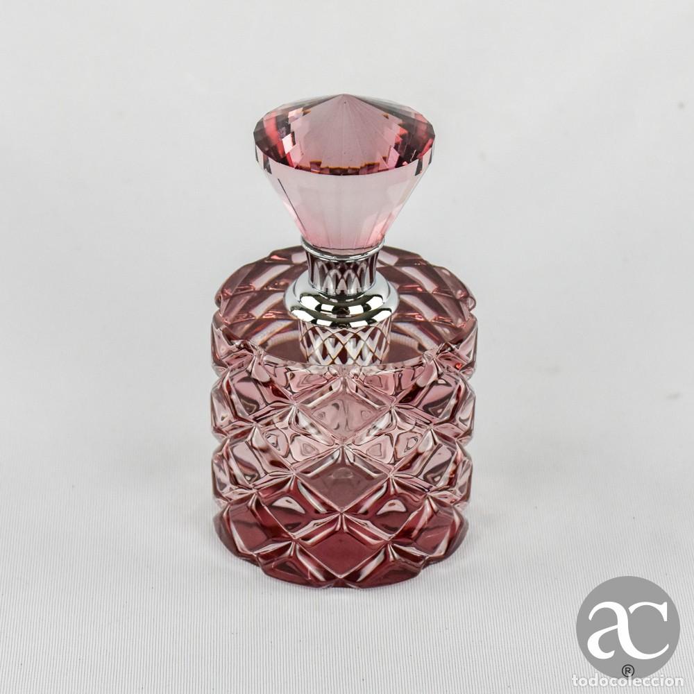 Antig&uuml;edades: Frasco de perfume em cristal doubl&eacute; colorido lapidado