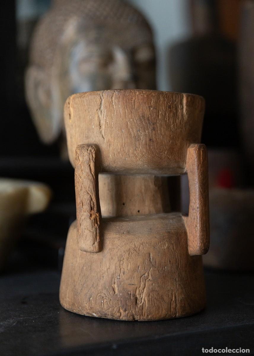 Antig&uuml;edades: Raro utensilio tradicional de doble cavidad &middot; Burkina Faso &middot; Primera mitad del Siglo XX