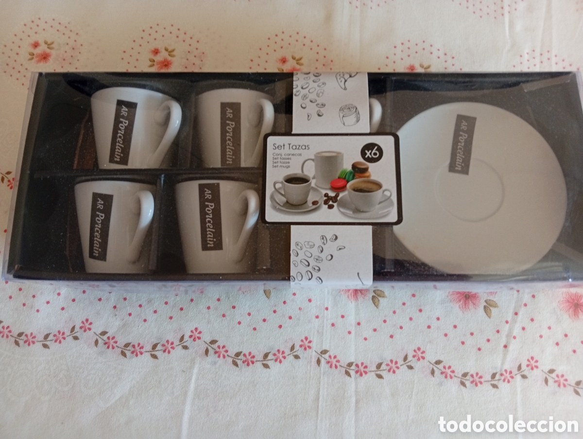 Antig&uuml;edades: Set de porcelana de vasos y platos