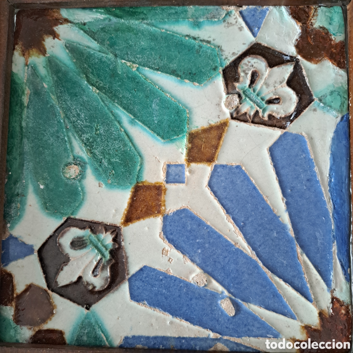 Antig&uuml;edades: Azulejo esmaltado. Toledo.