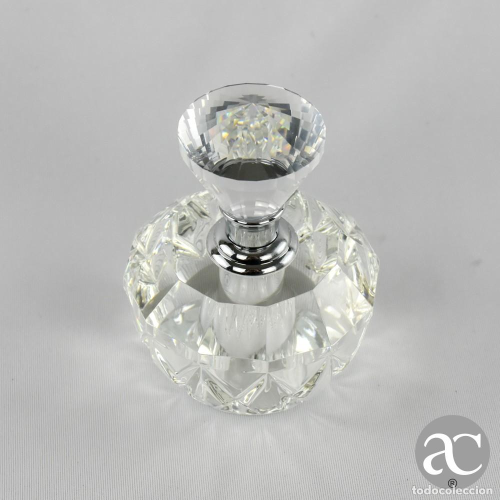 Antig&uuml;edades: Frasco de perfume em cristal incolor lapidado - Foto 1