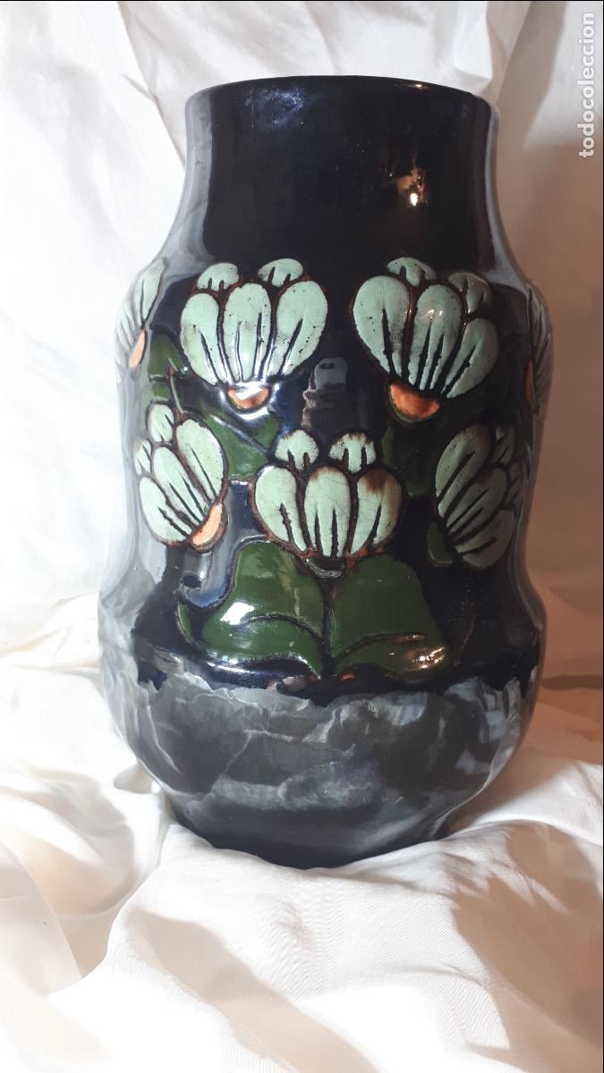Antig&uuml;edades: JARR&Oacute;N DE DISE&Ntilde;O. VINTAGE A&Ntilde;OS 1970