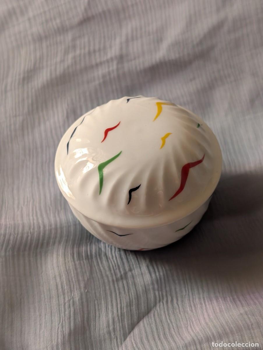 Antig&uuml;edades: Bombonera o Cajita de Porcelana Ba&ntilde;&oacute;n con Tapa &middot; Joyero Vintage Espa&ntilde;ol