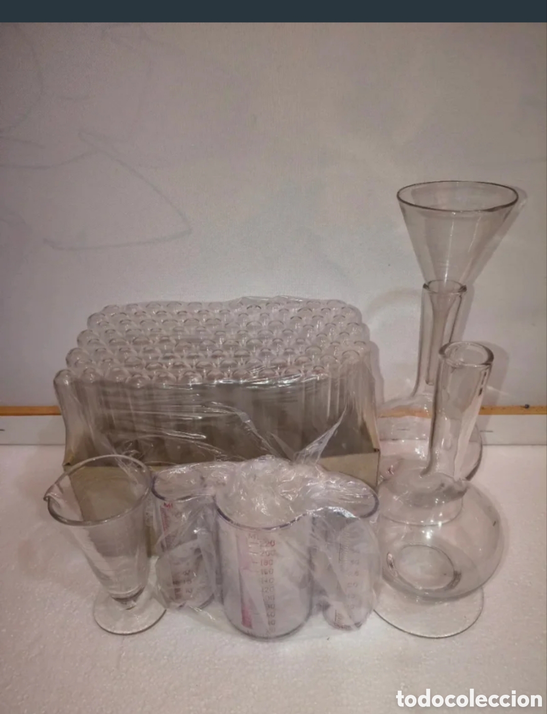 Antig&uuml;edades: Material de laboratorio de vidrio