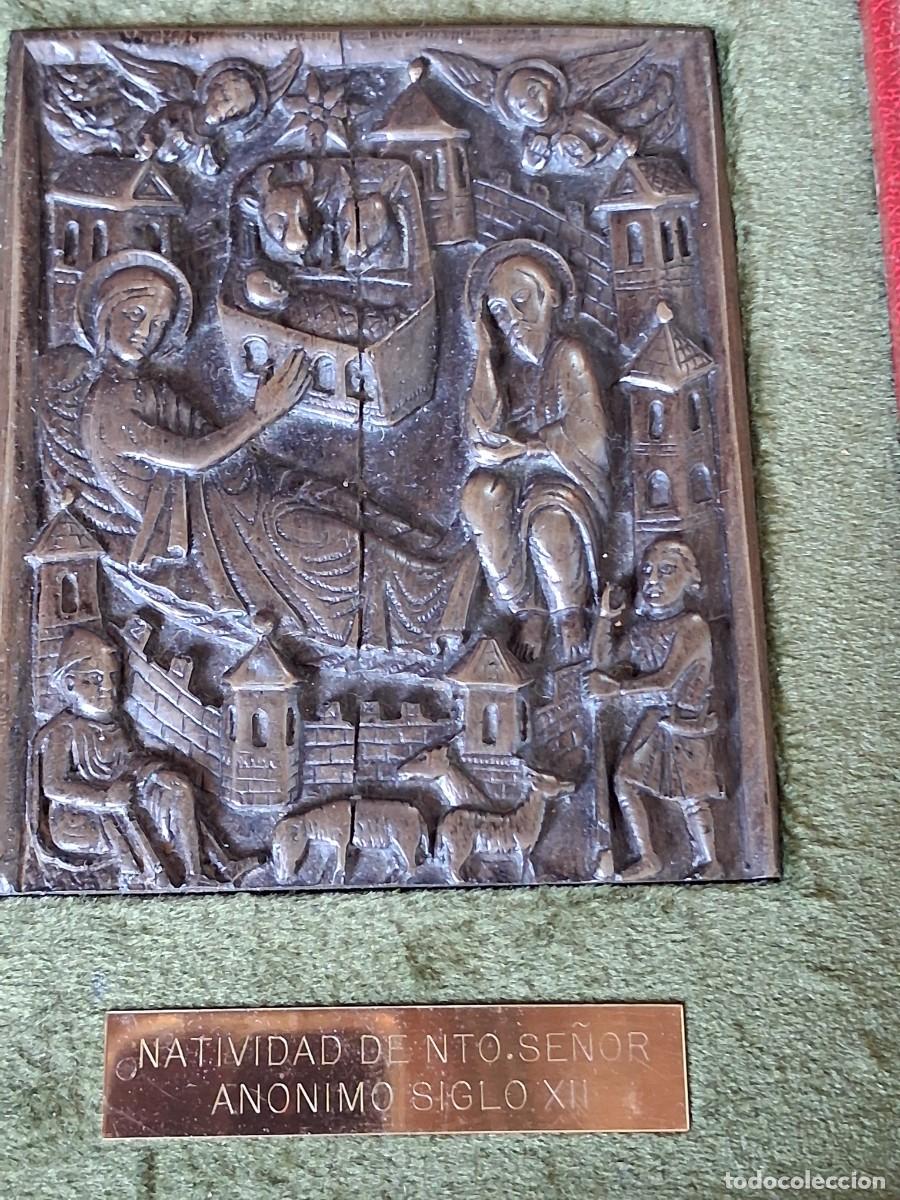 Antig&uuml;edades: Relieve de bronce Natividad de Ntro.Se&ntilde;or Anonimo S.XII