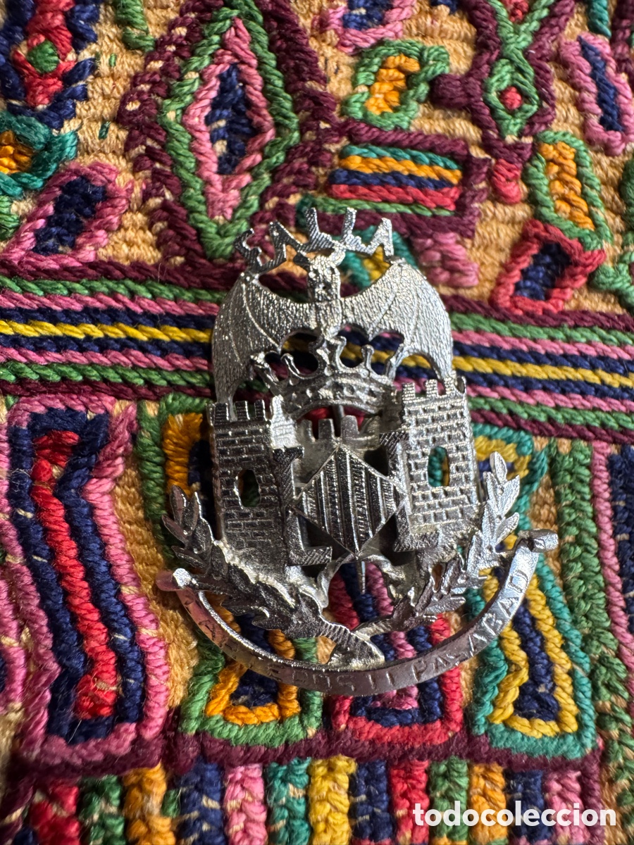Antig&uuml;edades: Pin Falla Carteros Lit&oacute;grafo Pascual Abad