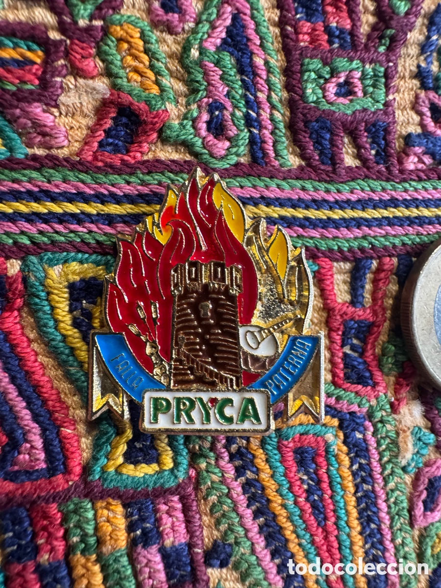 Antig&uuml;edades: Pin Falla Pryca Paterna