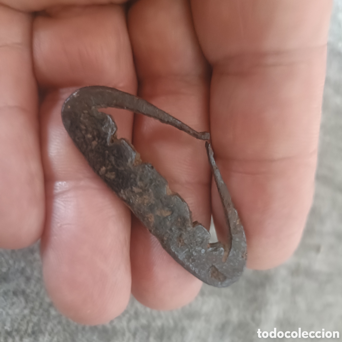 Antiguidades: Antiguo chisquero o encendedor medieval realizado en forja