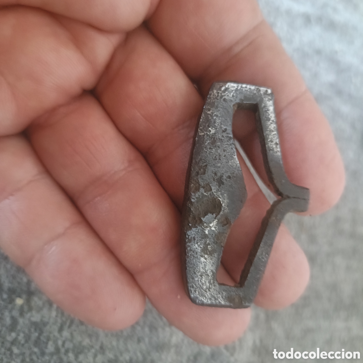 Antiguidades: Antiguo chisquero o encendedor medieval realizado en forja