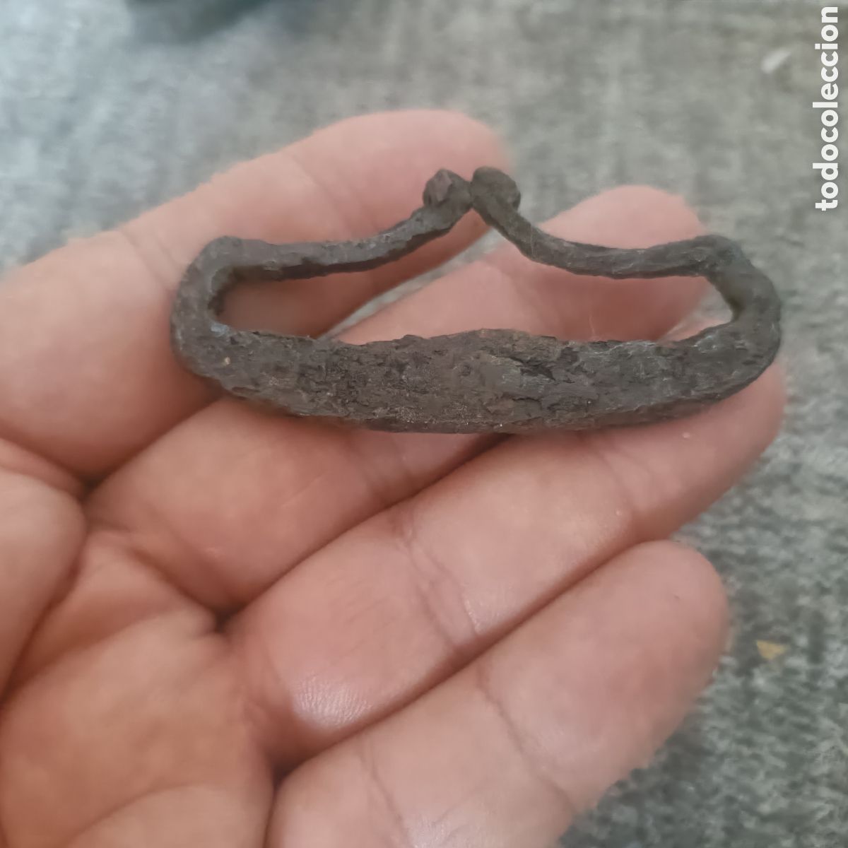 Antig&uuml;edades: Antiguo chisquero o encendedor medieval realizado en forja