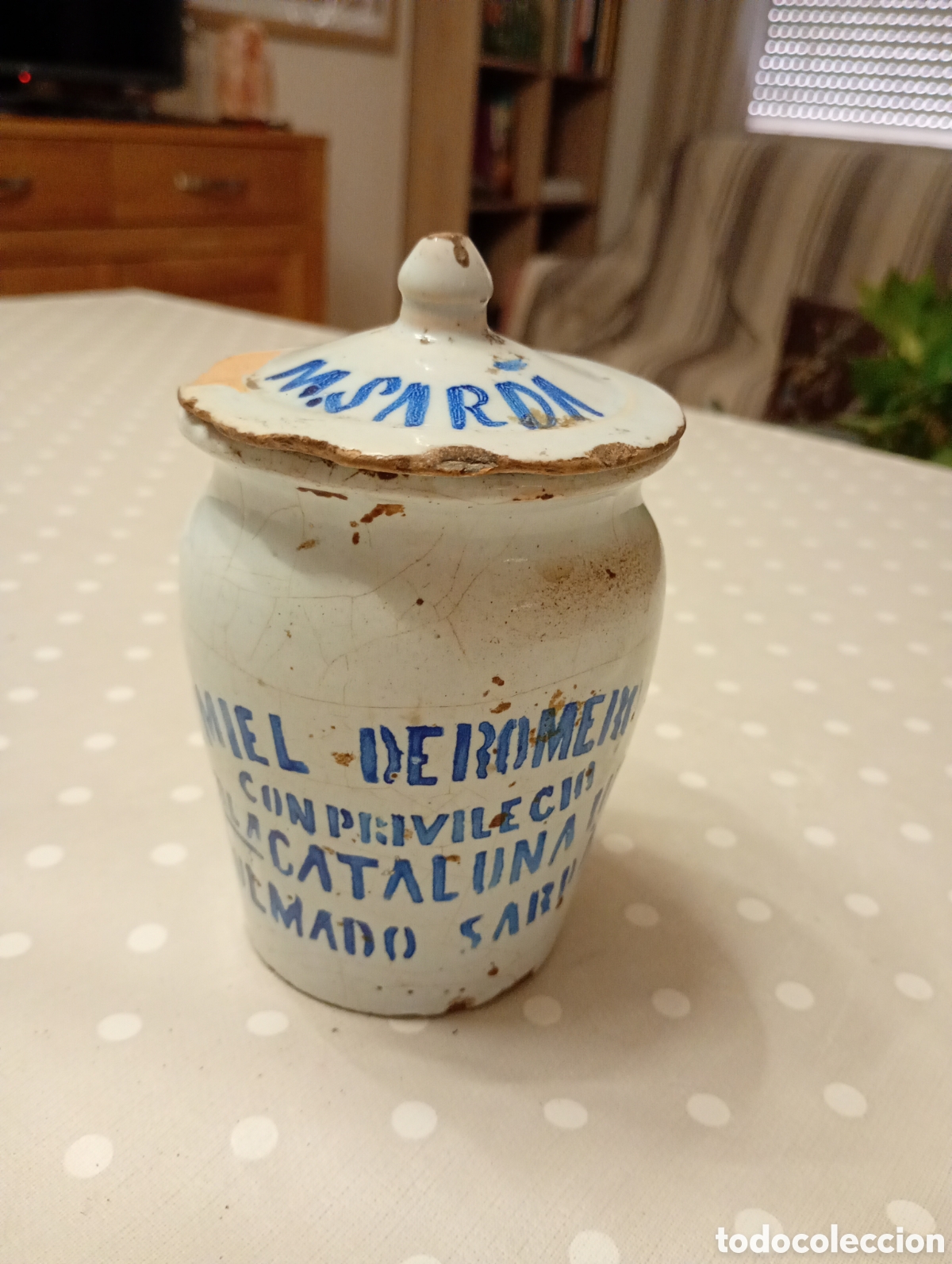 Antig&uuml;edades: Tarro de cer&aacute;mica de Miel de Romero con Privilegio. Colmado Sard&agrave;. Rambla de Catalunya 110 Barcelona