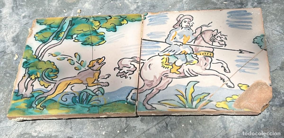 Antig&uuml;edades: AZULEJOS ANTIGUOS ENMARCADOS PAREJA DE TRIANA JINETE CON PERRO 30 X 15 CMS.