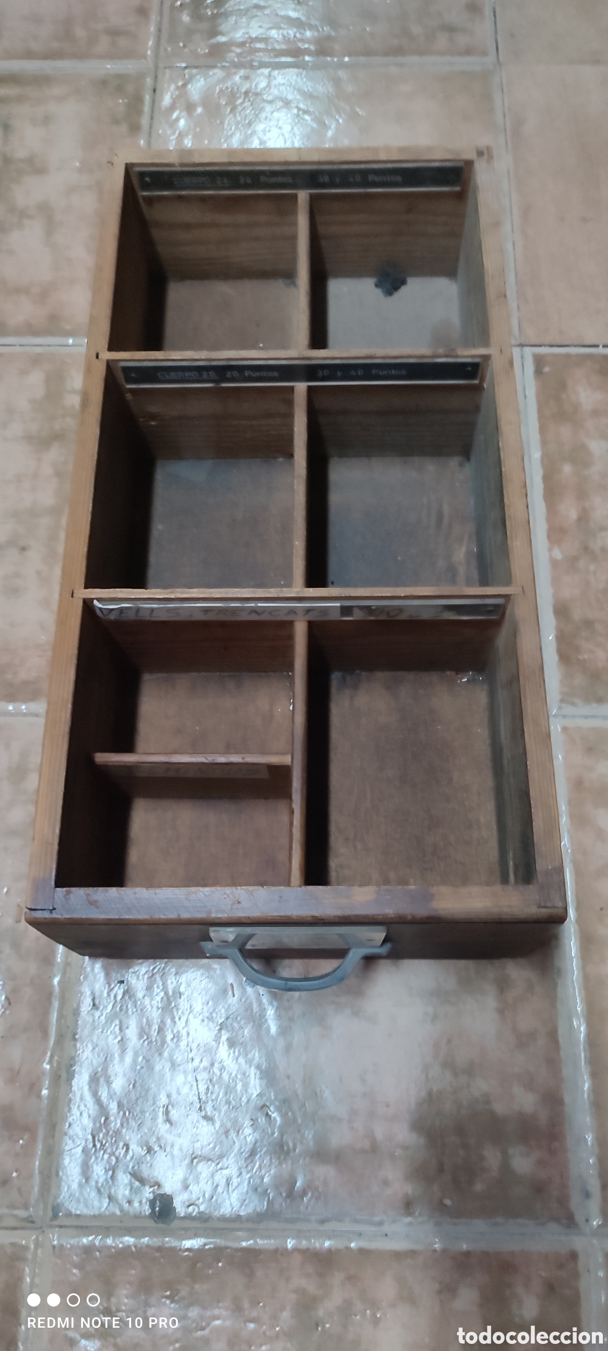 Antig&uuml;edades: Antiguo caj&oacute;n de mueble chivalete de imprenta, muy buen estado.