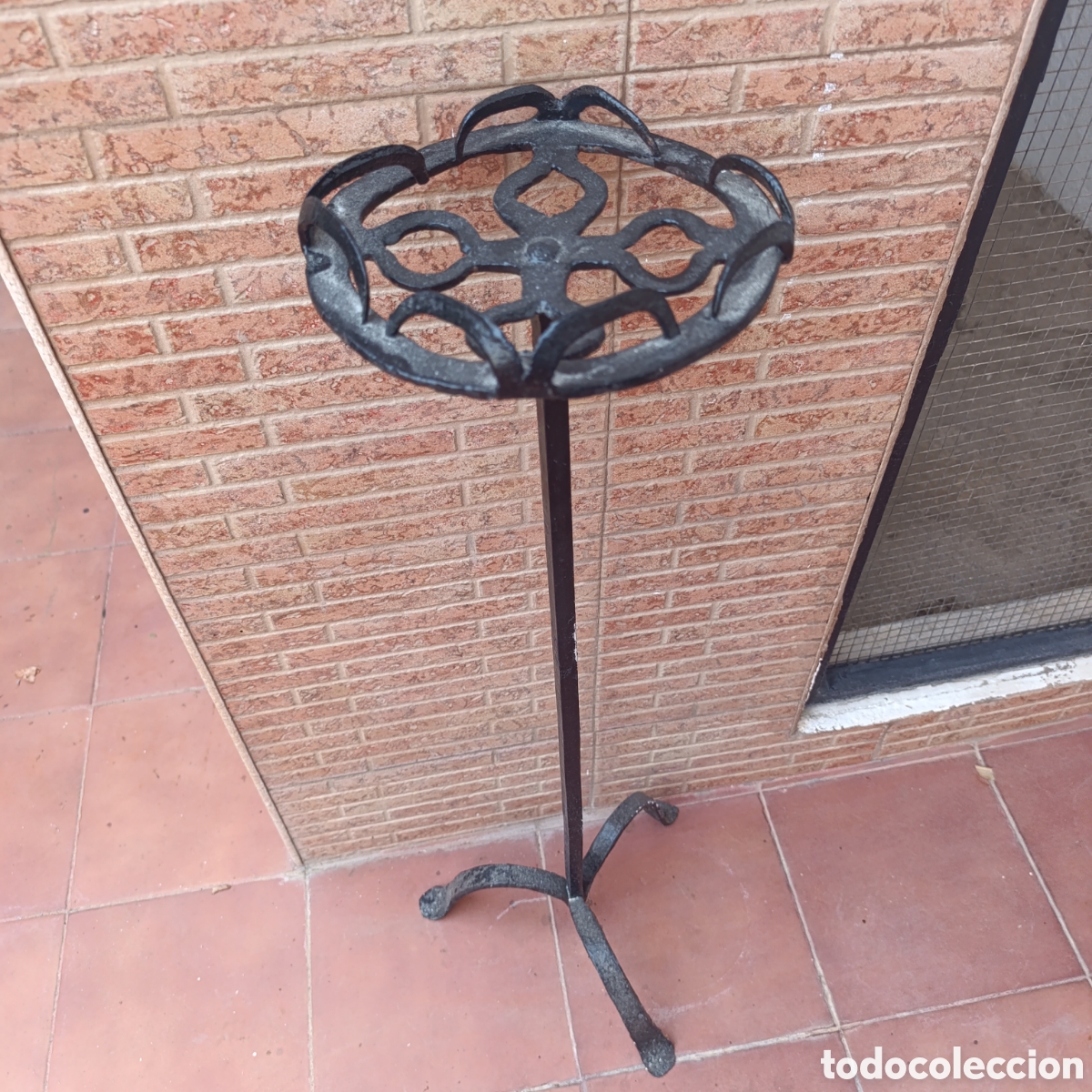 Antig&uuml;edades: Antiguo Tedero medieval forjado a mano,80 cm alto