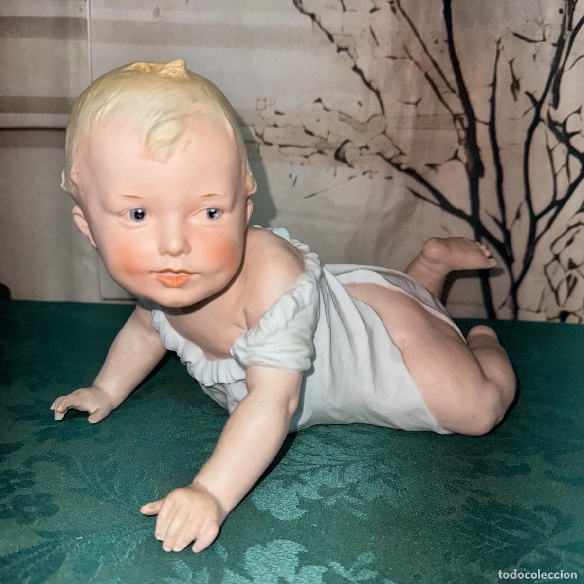 Antig&uuml;edades: Figura Porcelana Bebe Gateando ''BISCUIT''
