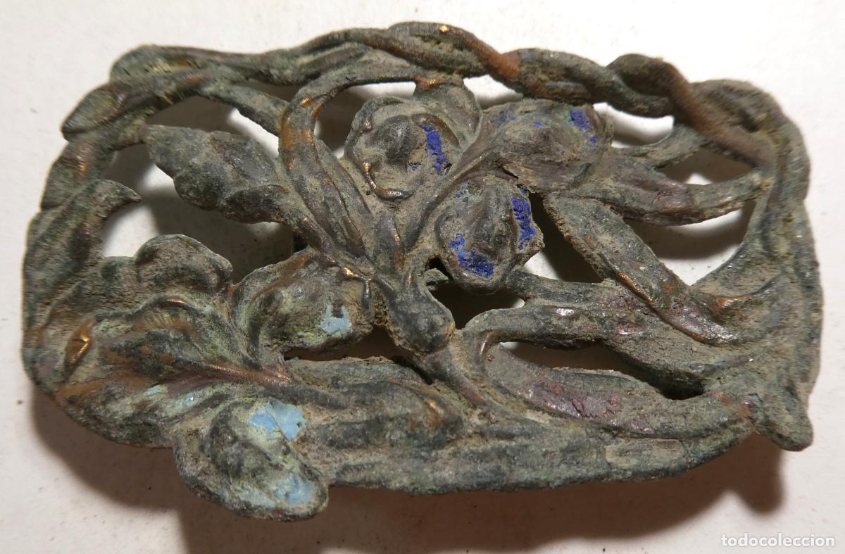 Antig&uuml;edades: Antigua hebilla de cintur&oacute;n, conserva pasta vitrea mide 6X4 cm