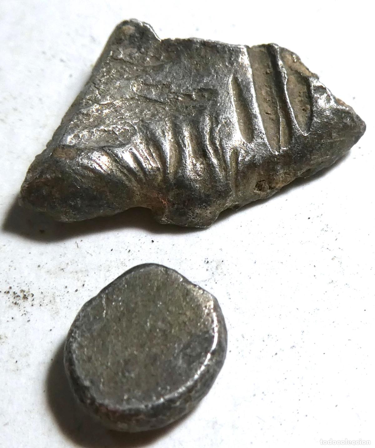 Antig&uuml;edades: 2 piezas de plata restos de fundici&oacute;n , pesan 5,5 gr.